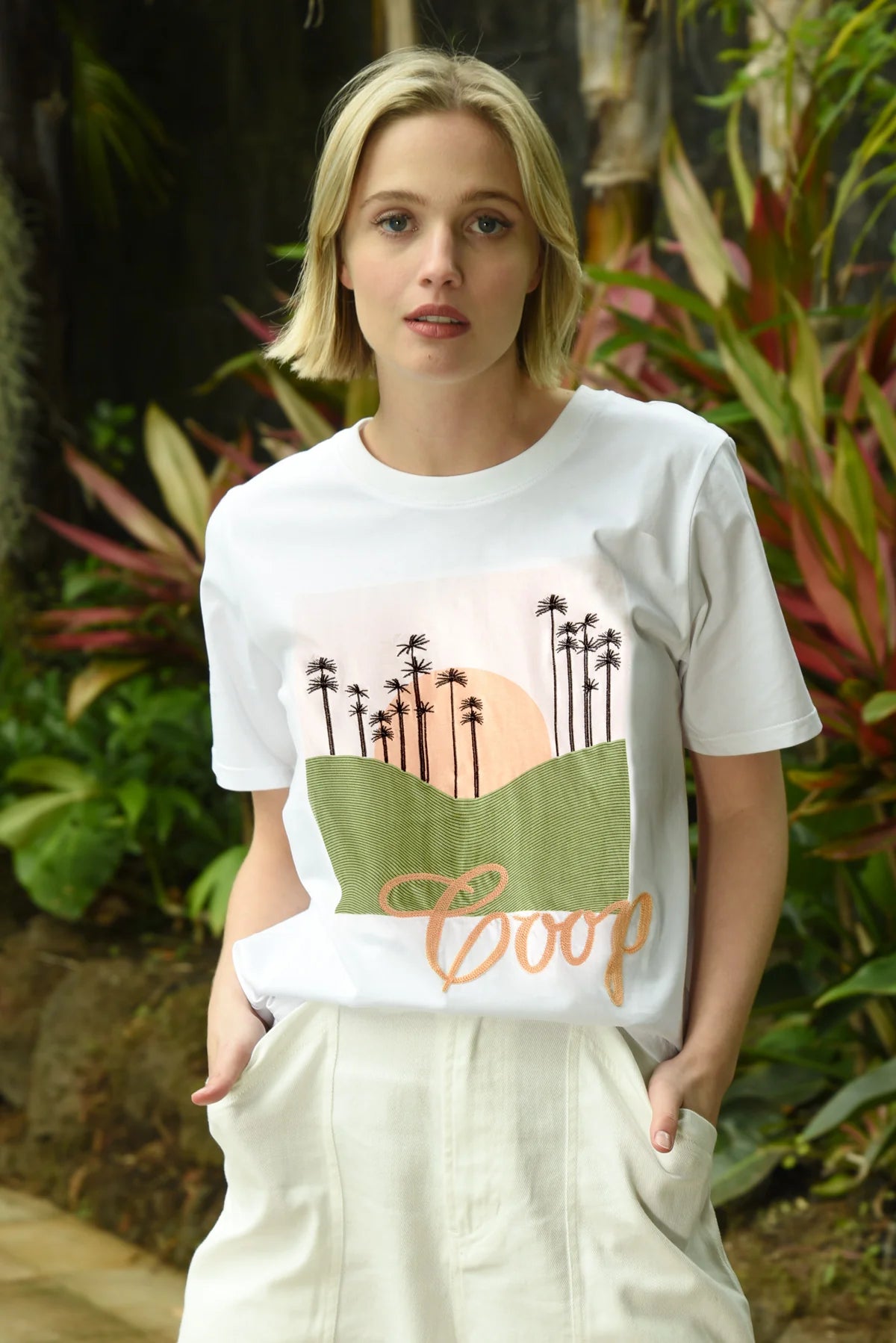 Add a summer touch to your wardrobe with the ‘Private Island’ t-shirt. Crafted in the ‘Got to Tee There’ cotton t-shirting, this classic fit tee features a printed COOP graphic emulating all things summer. Pair with the ‘Pocket Fuel’ short for a classic, warm weather look.
• Standard fit
• 'Palm Springs' COOP graphic print with embroidery
• Chain stitch embroidered logo
• Rib collar
100% Cotton